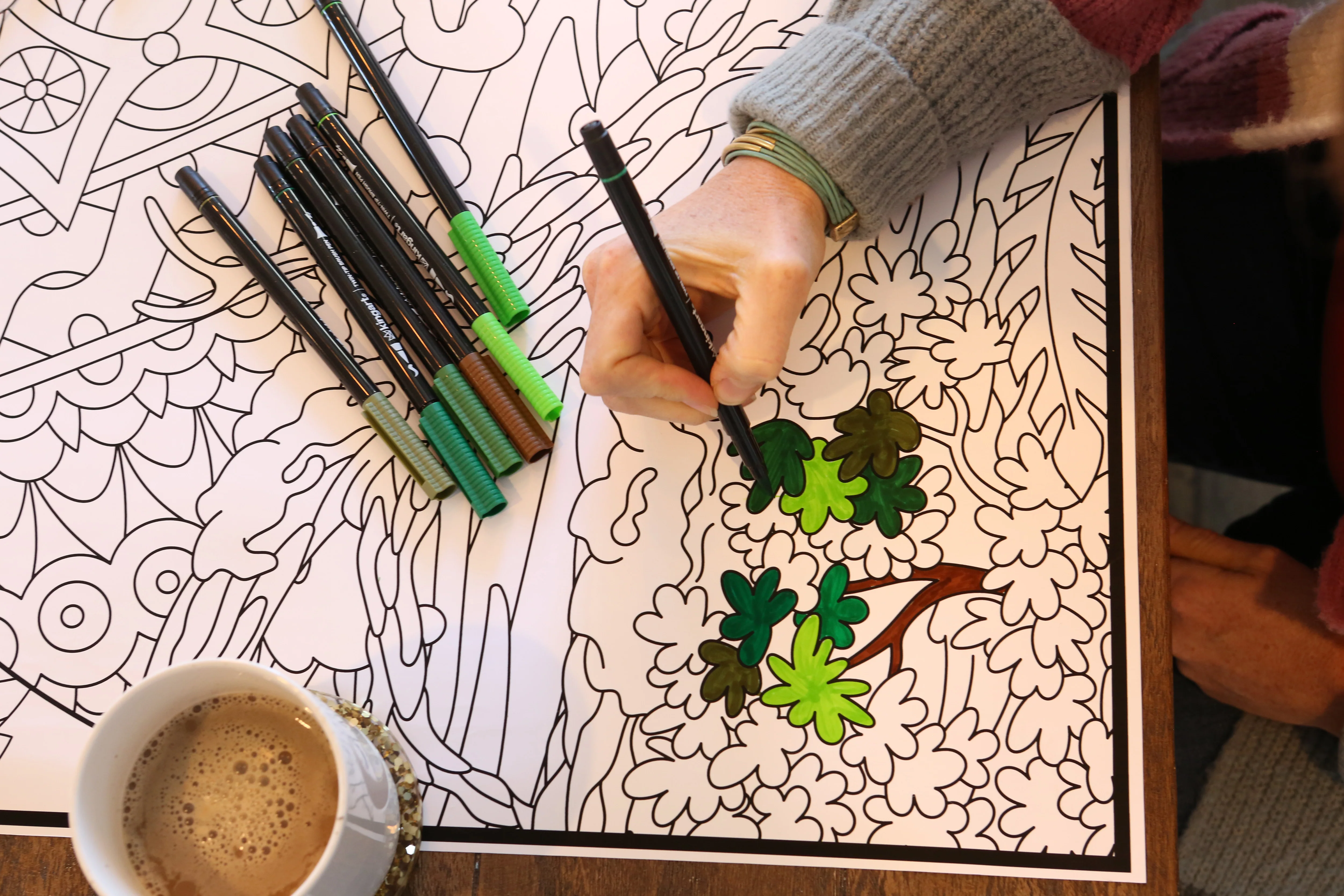 Bear Giant Coloring Poster – Large Animal Wall Art, Group Coloring Activity for Kids, Families & Classrooms - Image 7