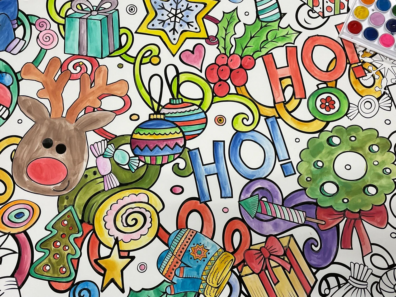 Christmas Giant Coloring Poster – Large Festive Wall Art for Families & Group Coloring Activity for Parties & Celebrations - Image 3
